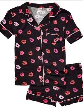 Katie J NYC Black Short Sleeve PJ Set with Pink & Red Lip Print in Junior Sizing